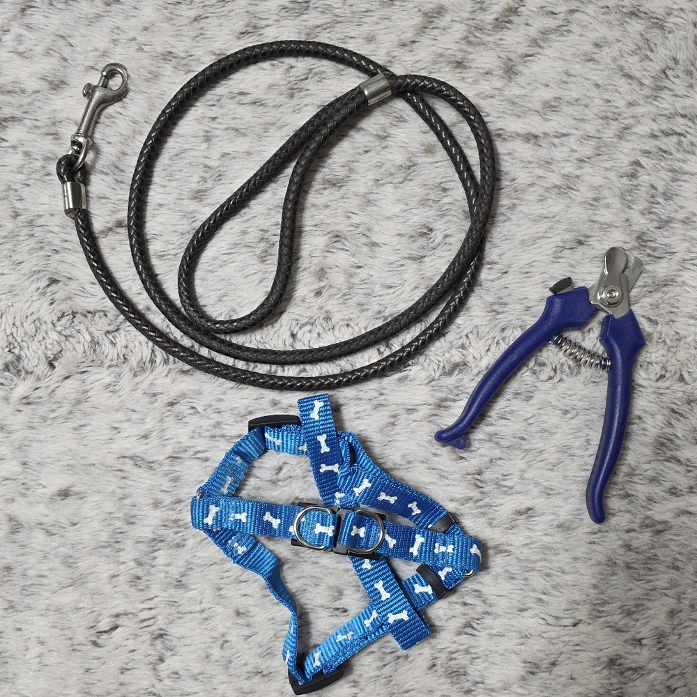Small Dog Accessories Bundle - Harness, Leash, Nail Cutters